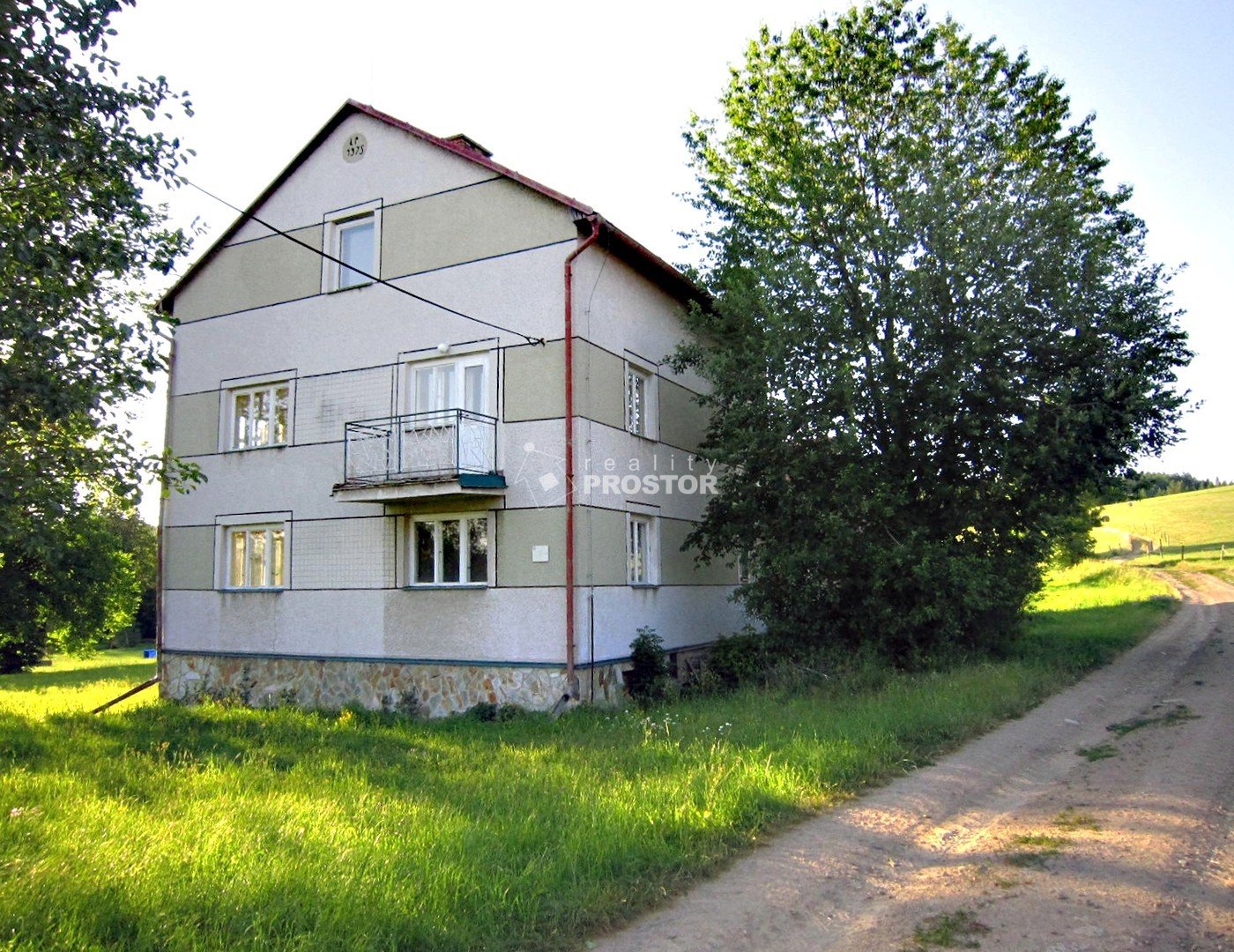 tn_zoom_filename_132786 tn_zoom_filename_132786